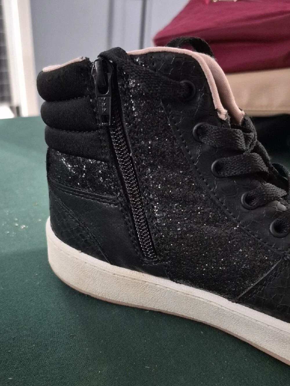 art class Black High-Top Kids Sneakers with White Sole